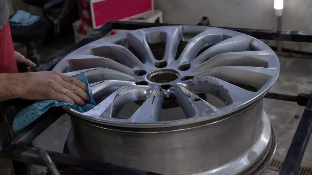 How to polish aluminum wheels