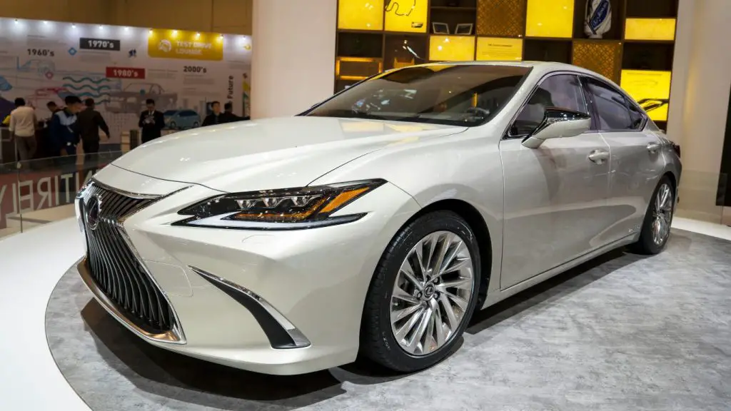 Japanese-luxury-car-brands-Lexus